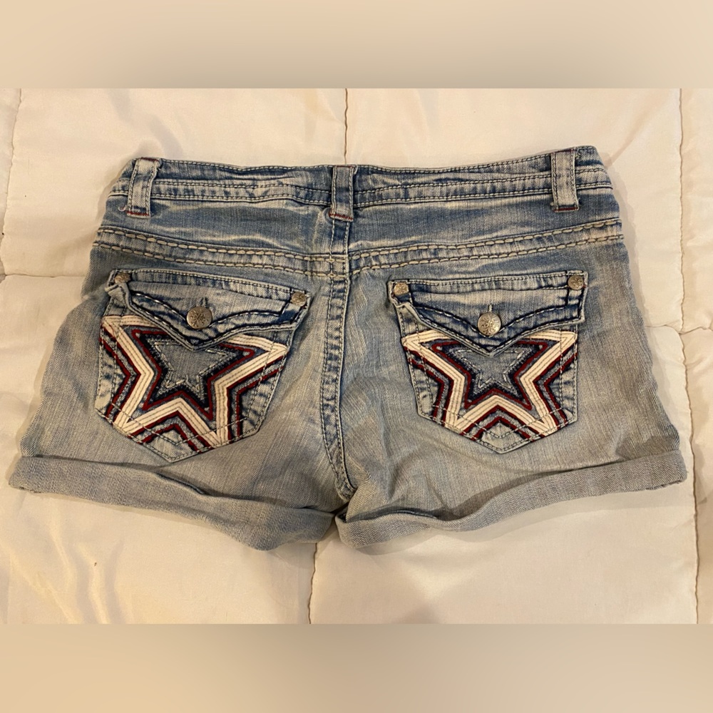 Paisley Sky shorts size 10
